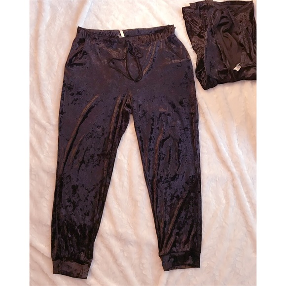 ♈️High Waisted Crushed Velvet Hooded Set - Picture 6 of 6